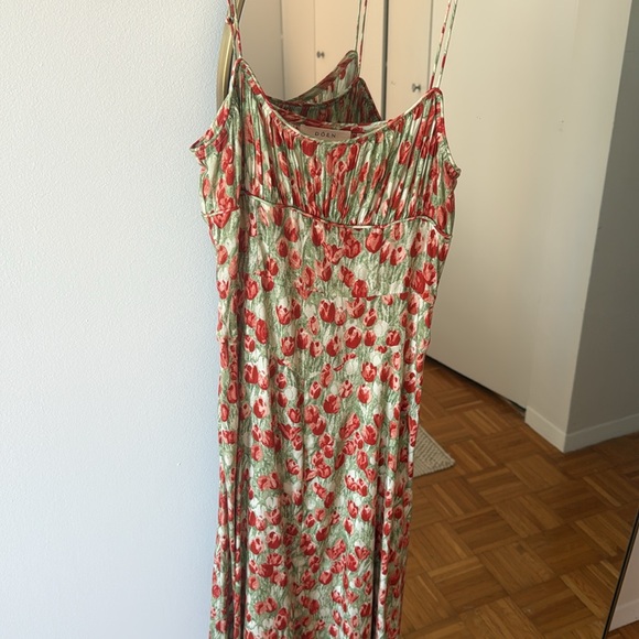 Floral Red and Cream Women's Skirt - Picture 6 of 7